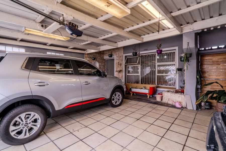 4 Bedroom Property for Sale in Bo Kaap Western Cape